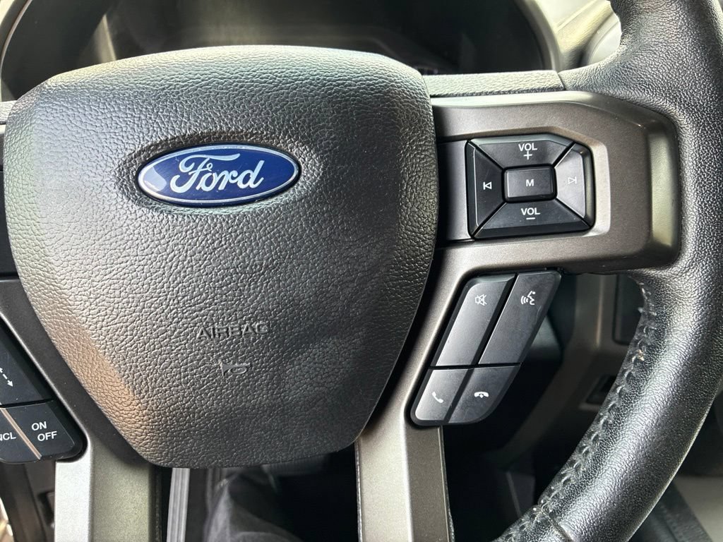 Used 2019 Ford Expedition XLT w/ Equipment Group 202A RWD image 24