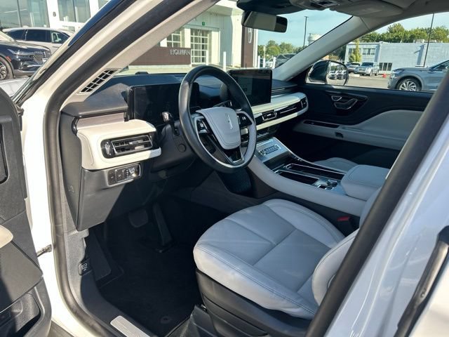 New 2026 Lincoln Aviator AWD image 11