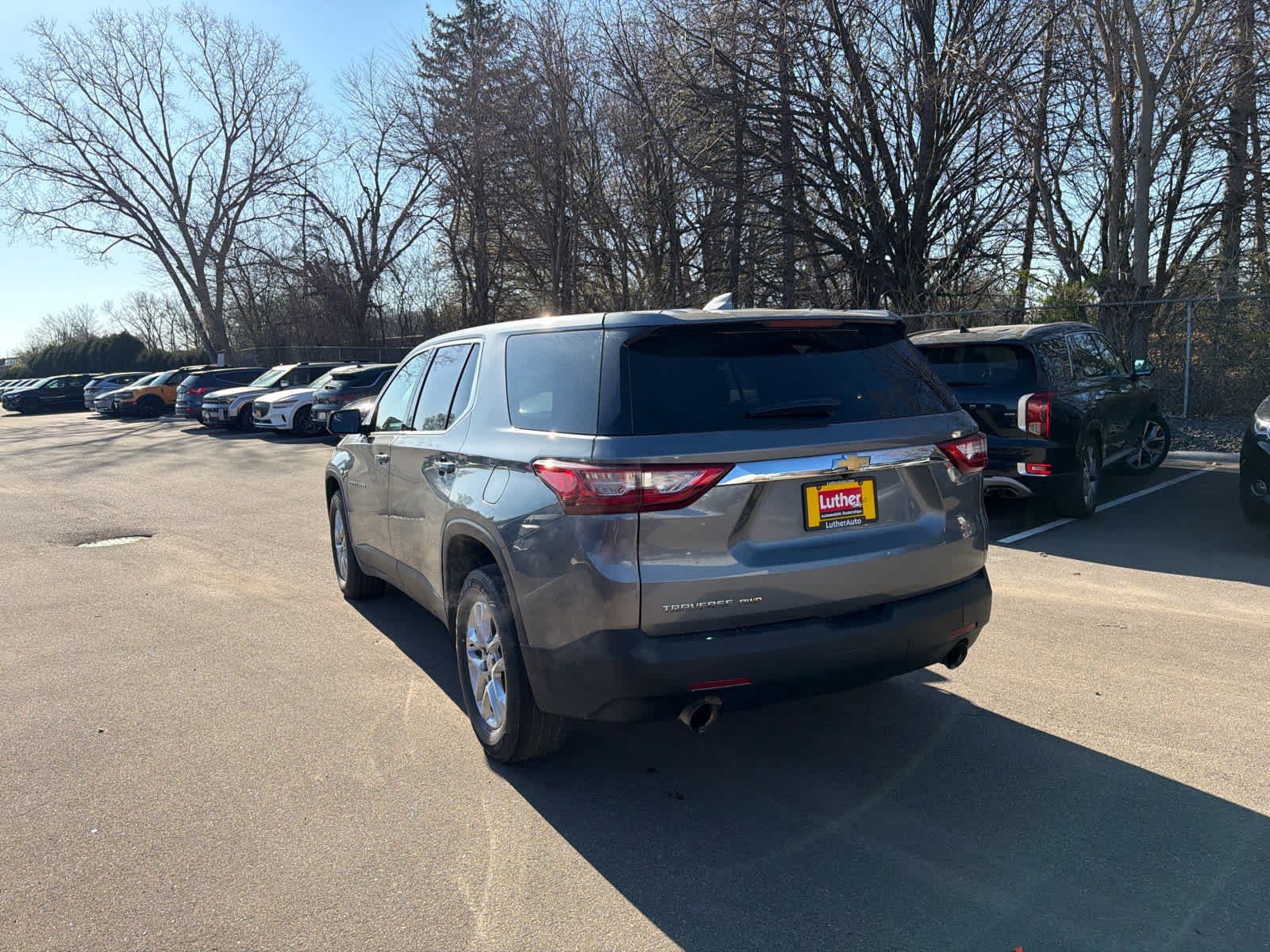 Used 2020 Chevrolet Traverse LS AWD/4WD image 3