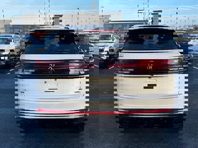 New 2026 Volkswagen Atlas Cross Sport SEL R-Line image 5