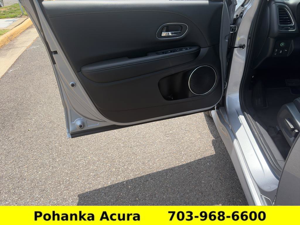 Used 2019 Honda HR-V Touring image 20