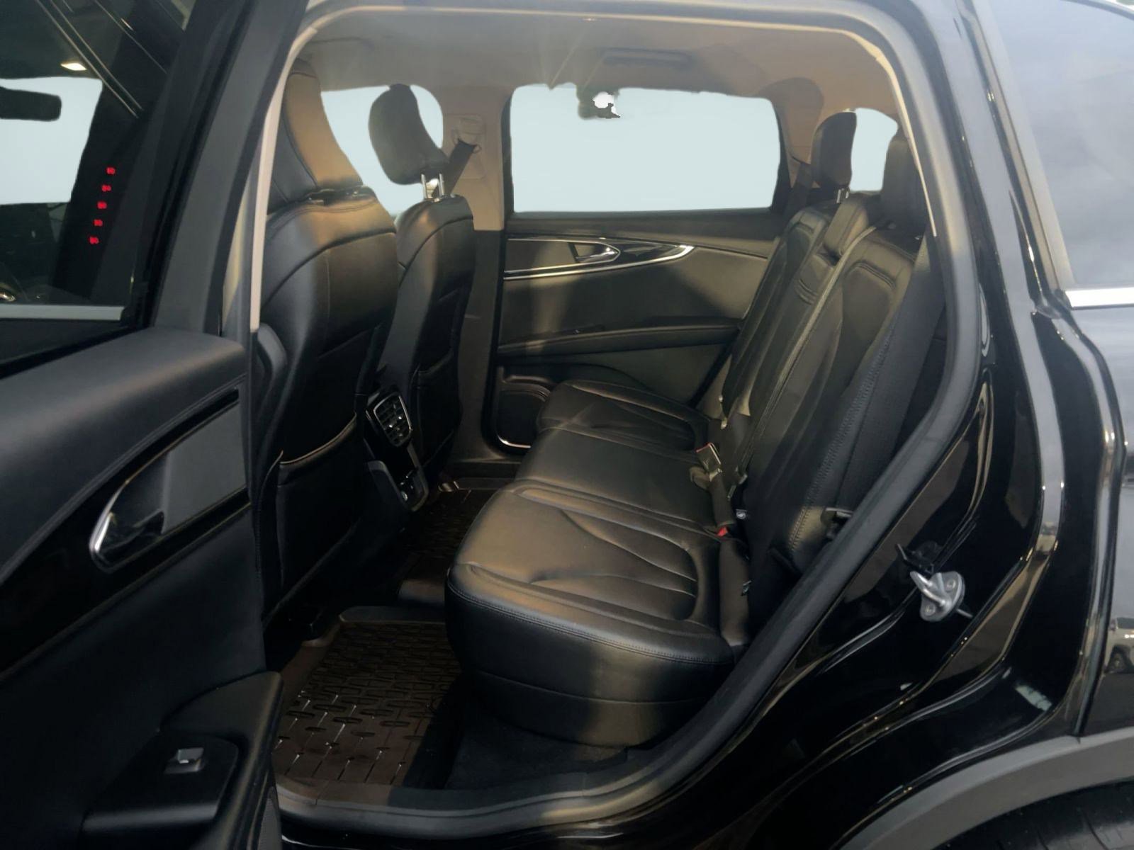 Used 2023 Lincoln Nautilus AWD w/ Premium Package image 14