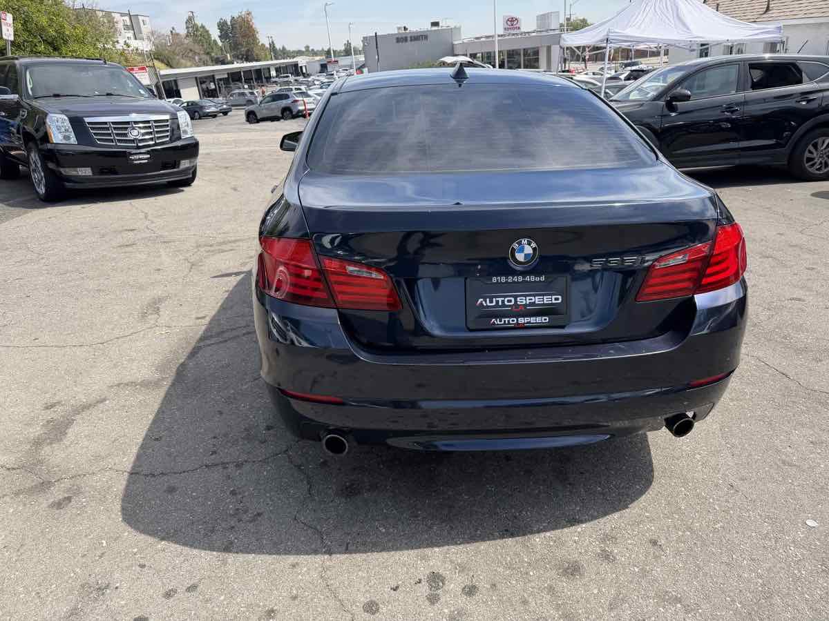 Used 2011 BMW 535i Sedan RWD image 5