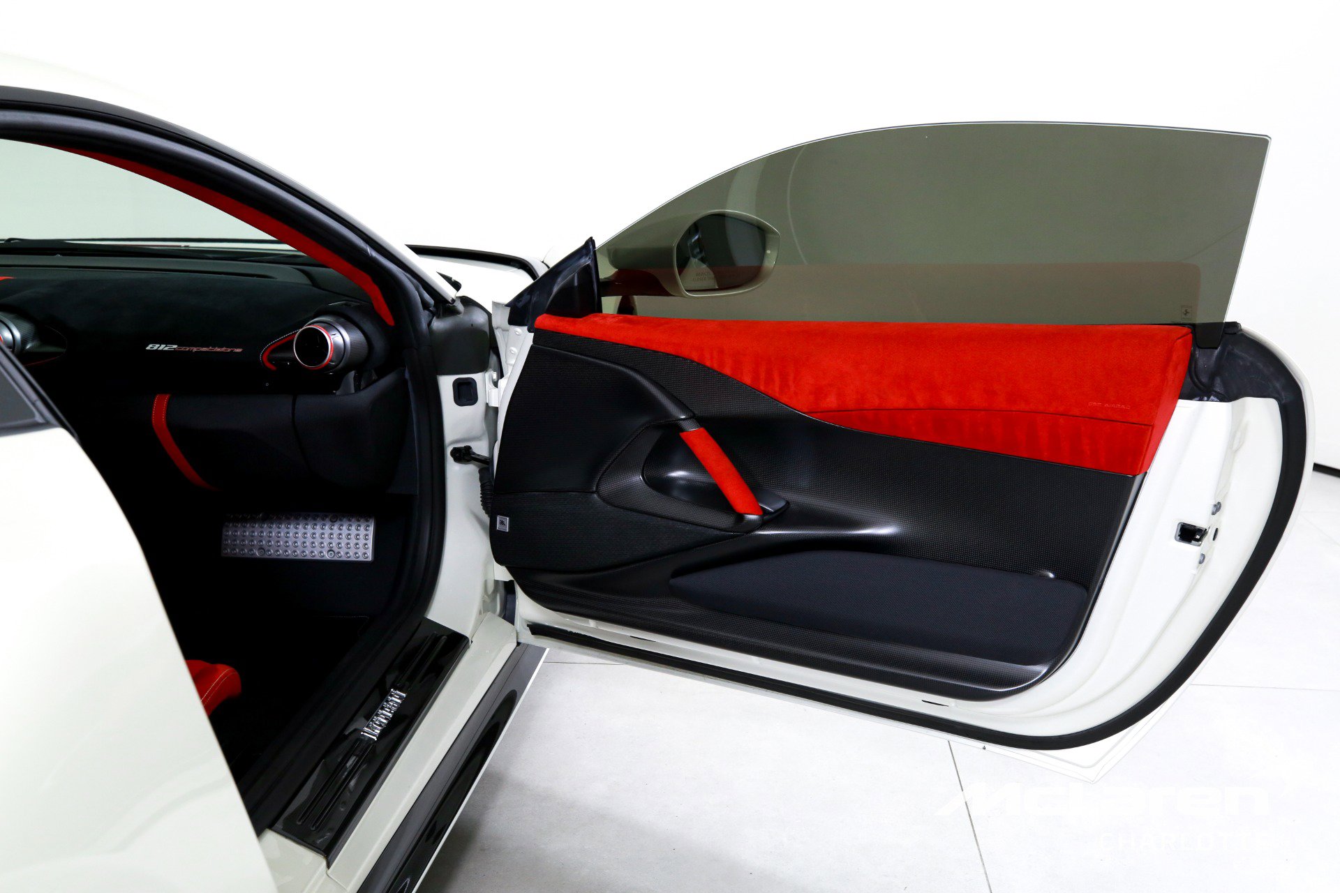 Used 2022 Ferrari 812 Competizione RWD image 19