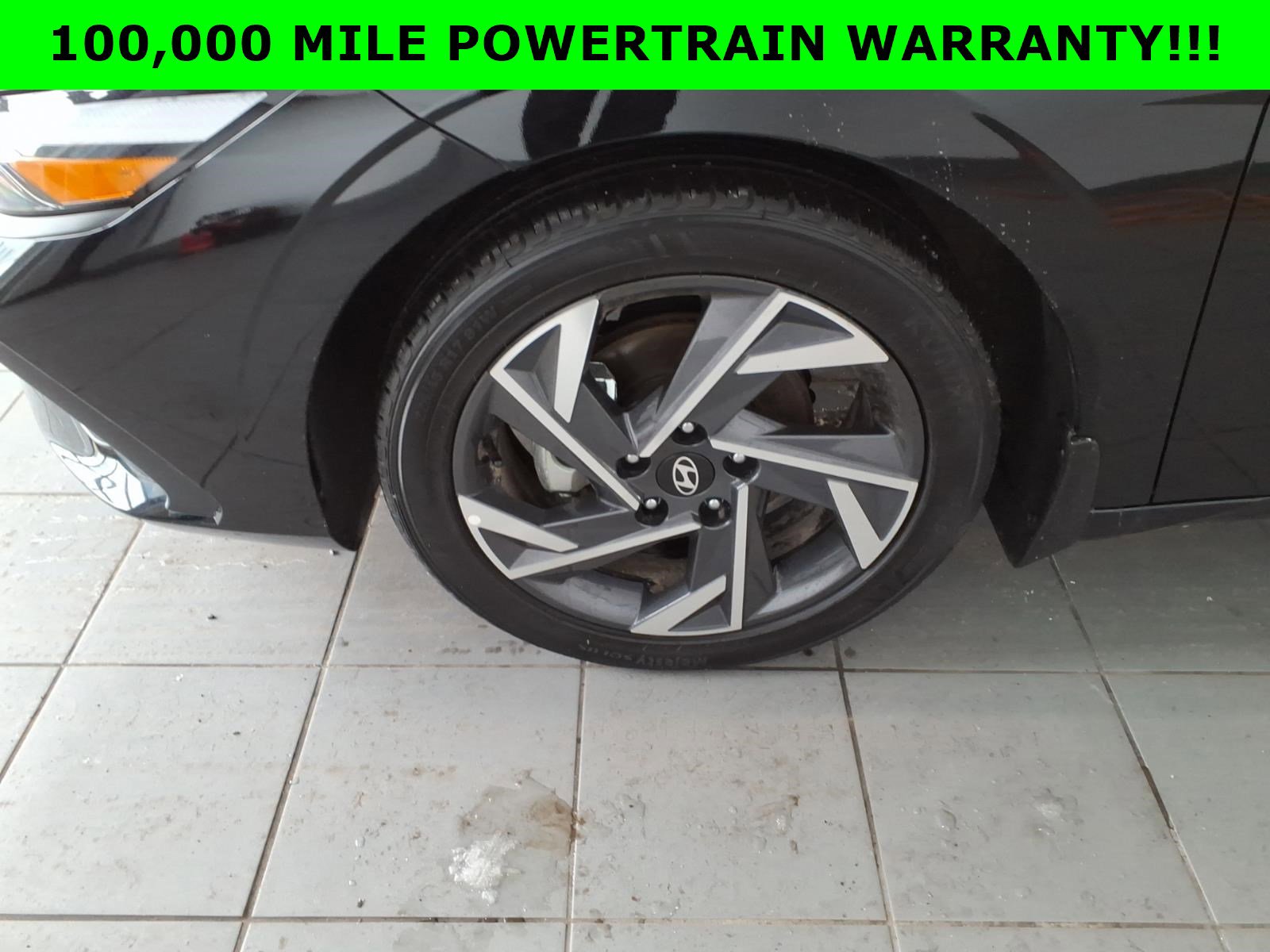 Certified 2025 Hyundai Elantra Sport image 9