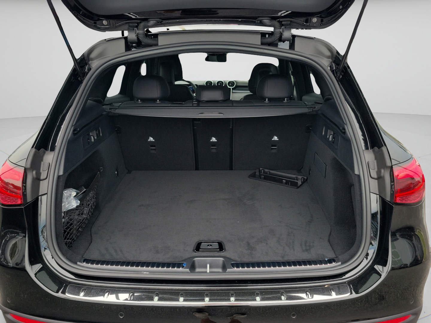 New 2027 Mercedes-Benz GLC 300 image 5