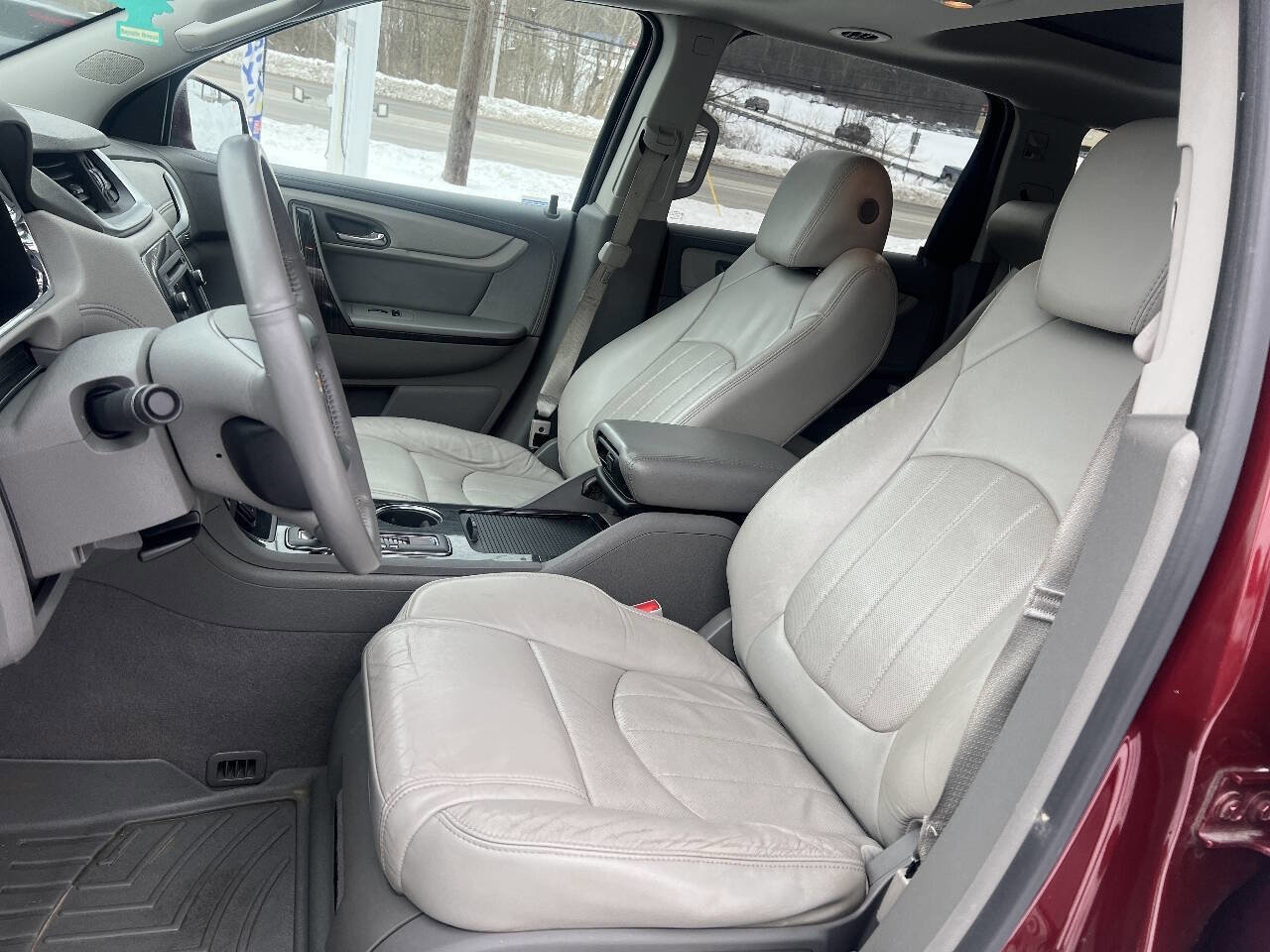 Used 2015 Chevrolet Traverse LTZ image 11