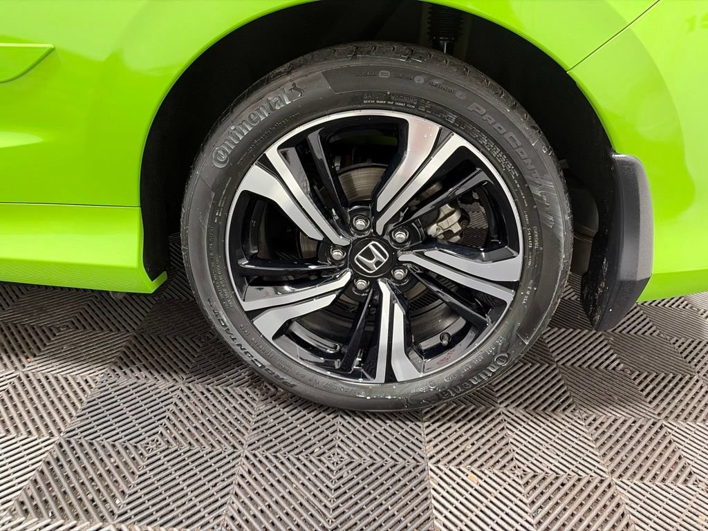 Used 2018 Honda Civic Touring image 29