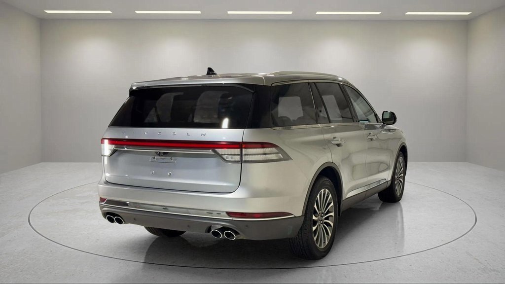 Certified 2022 Lincoln Aviator AWD w/ Premium Package image 3