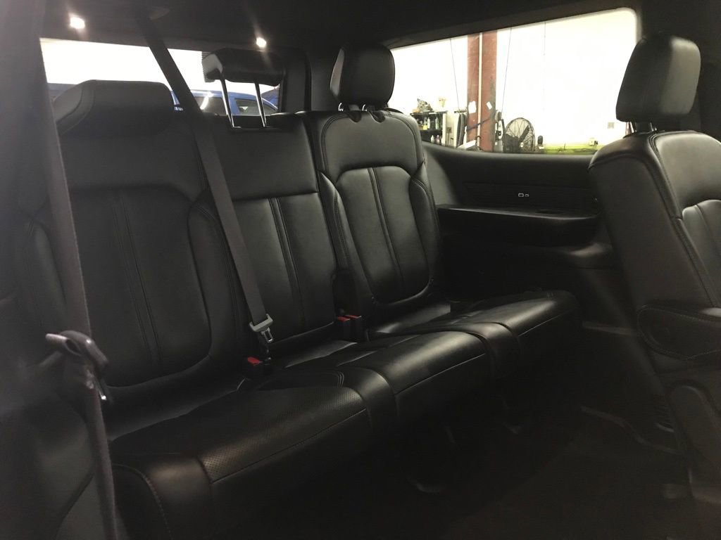 Used 2024 Jeep Wagoneer Series II image 36