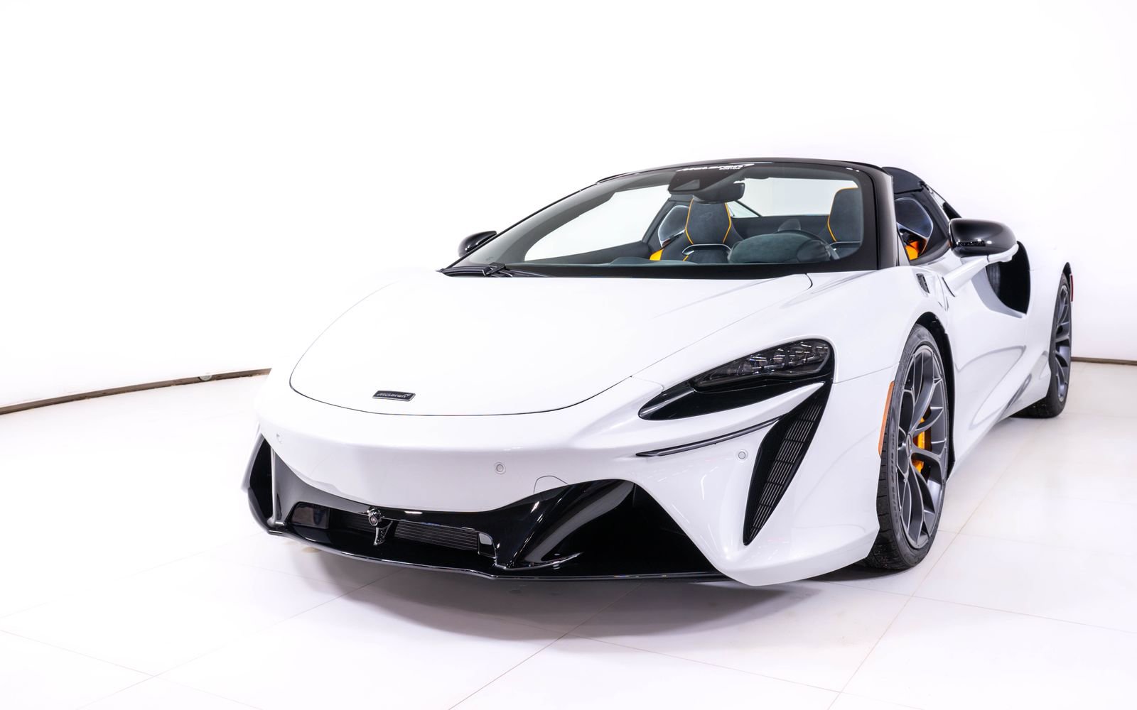 New 2026 McLaren Artura Spider image 11