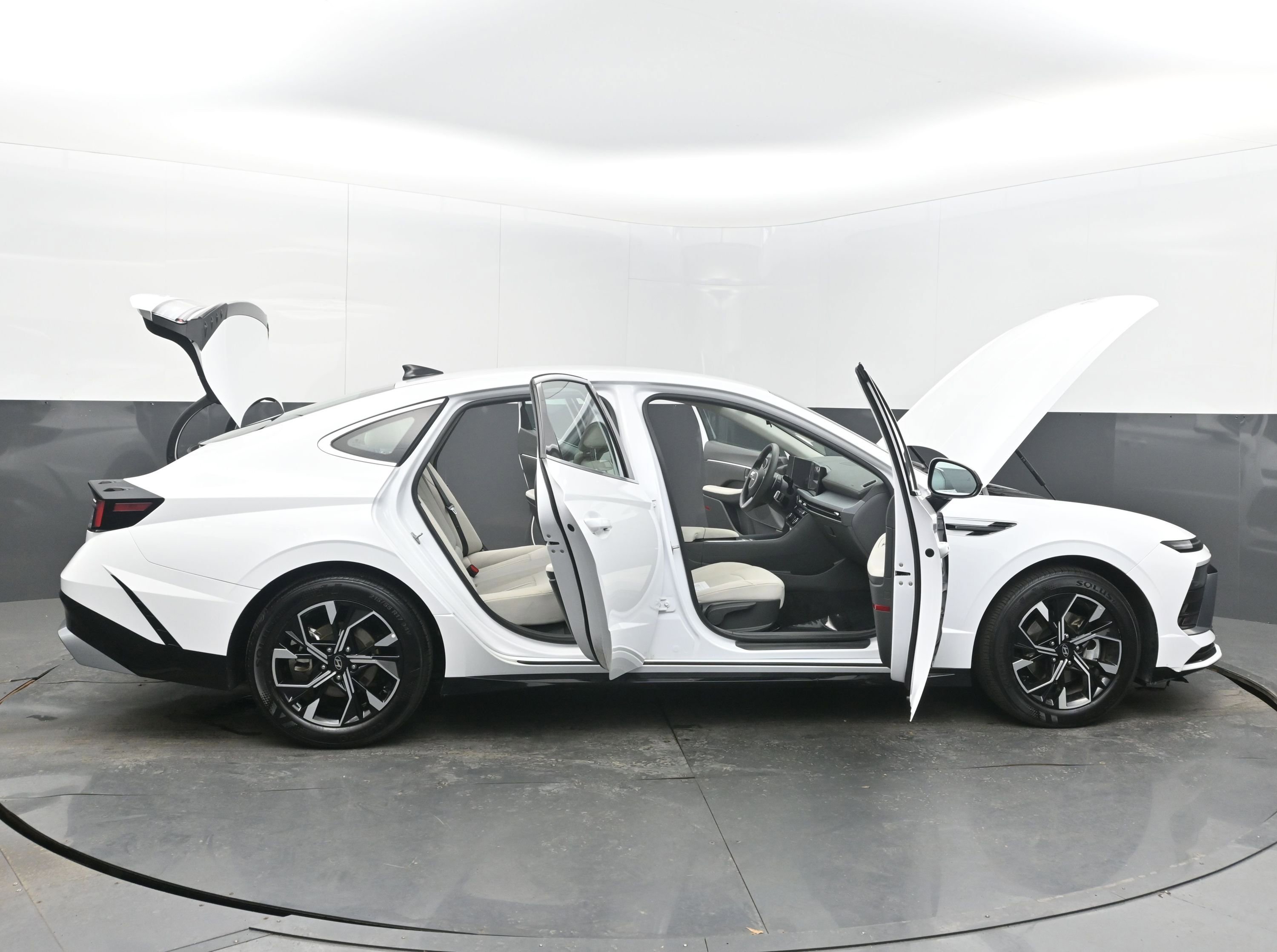 Used 2025 Hyundai Sonata SEL image 43