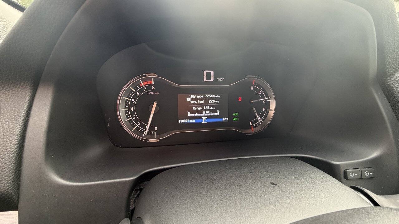 Used 2017 Honda Pilot Touring image 9