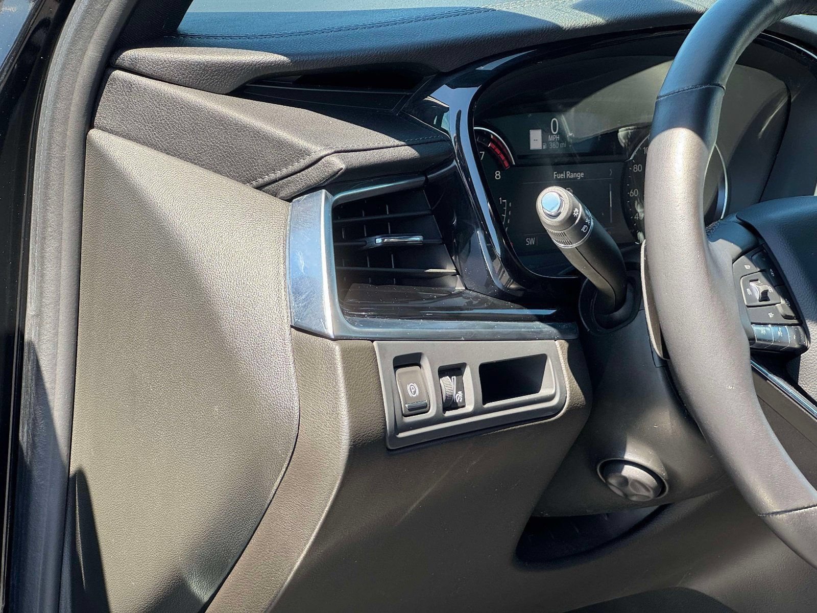 Used 2024 Cadillac XT6 Premium Luxury AWD/4WD image 14
