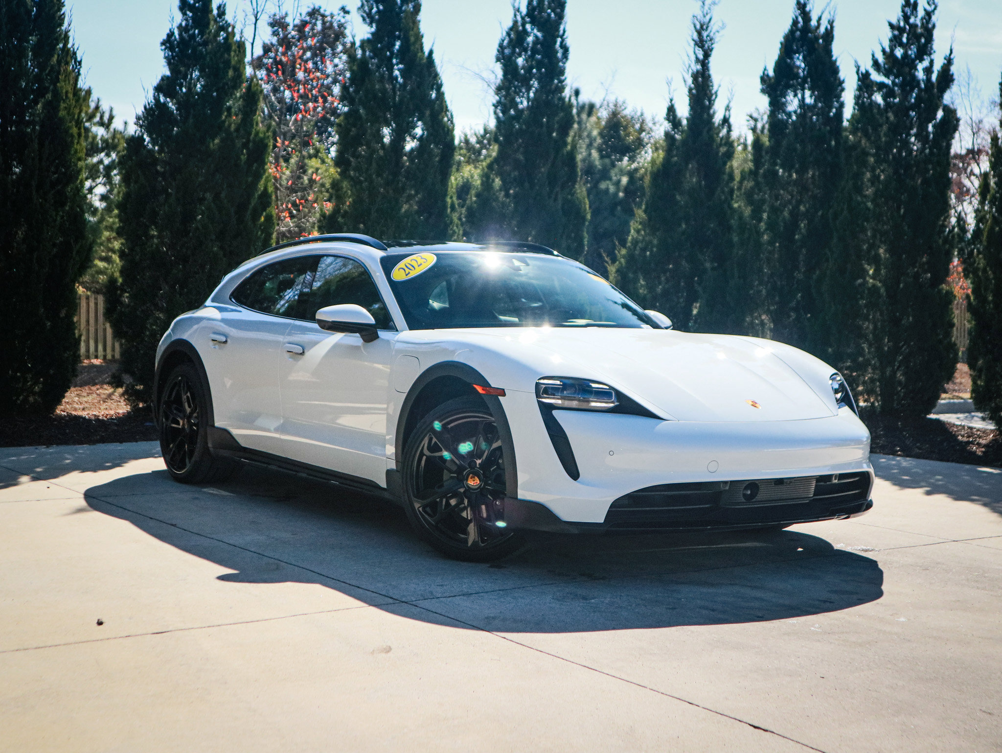 Used 2023 Porsche Taycan 4 Cross Turismo w/ Premium Package video 2