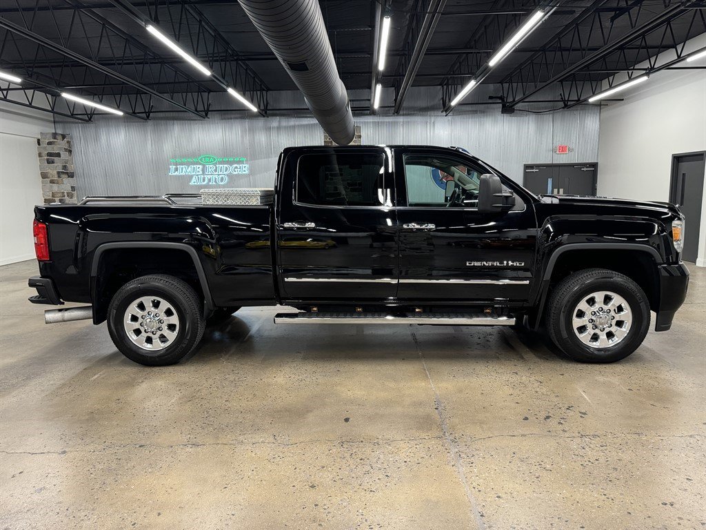 Used 2015 GMC Sierra 3500 Denali w/ Duramax Plus Package AWD/4WD image 16