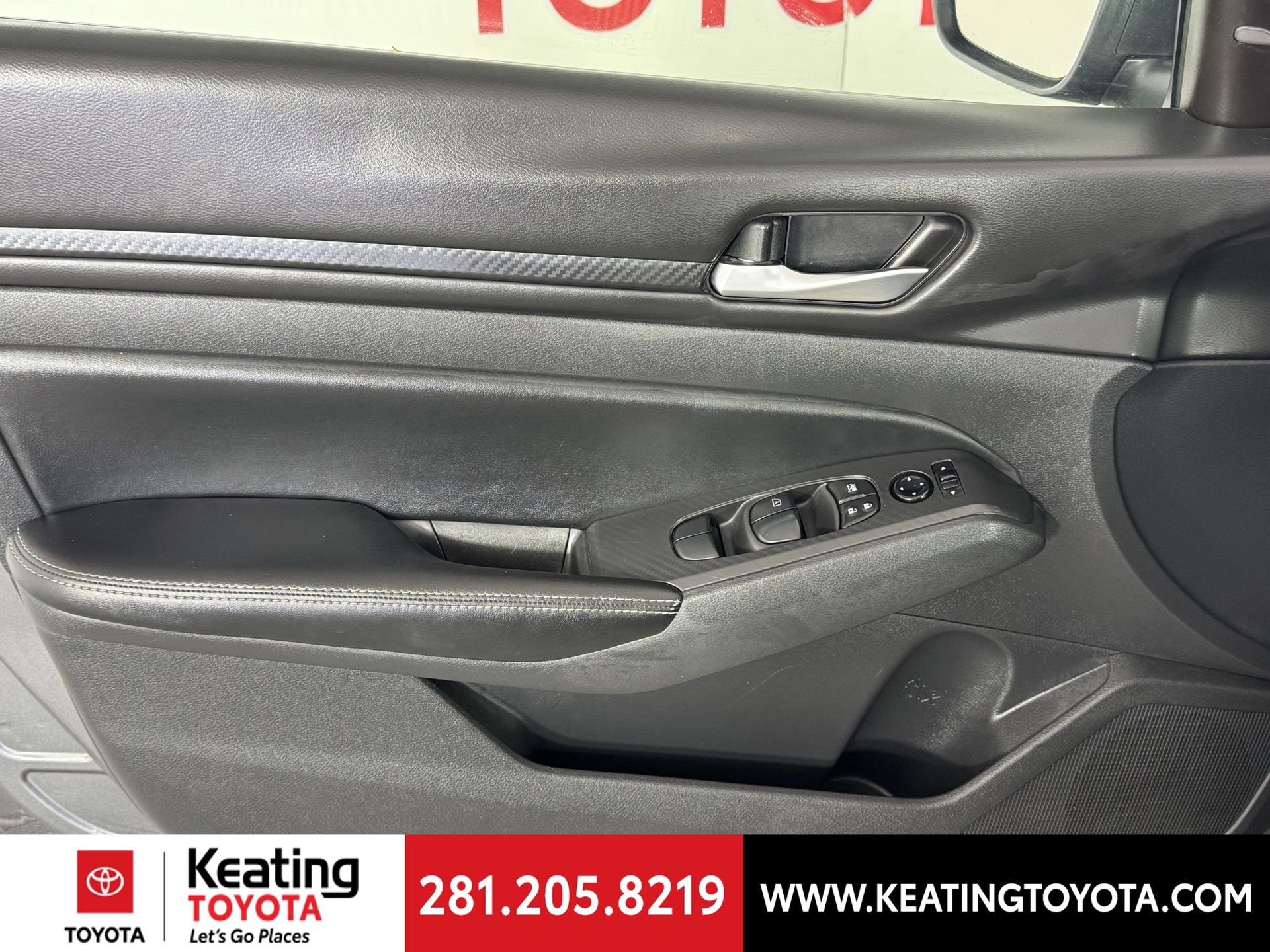 Used 2024 Nissan Altima 2.5 SV image 11