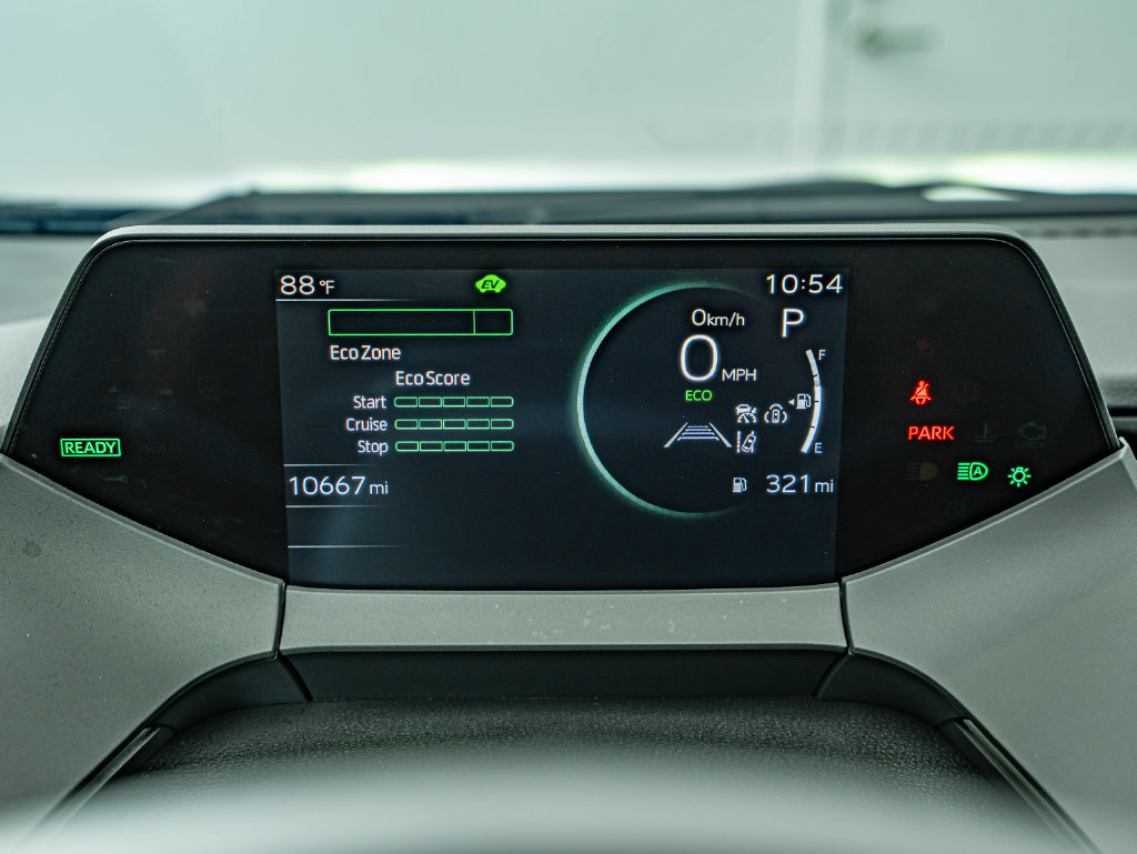 Used 2024 Toyota Prius XLE FWD image 24