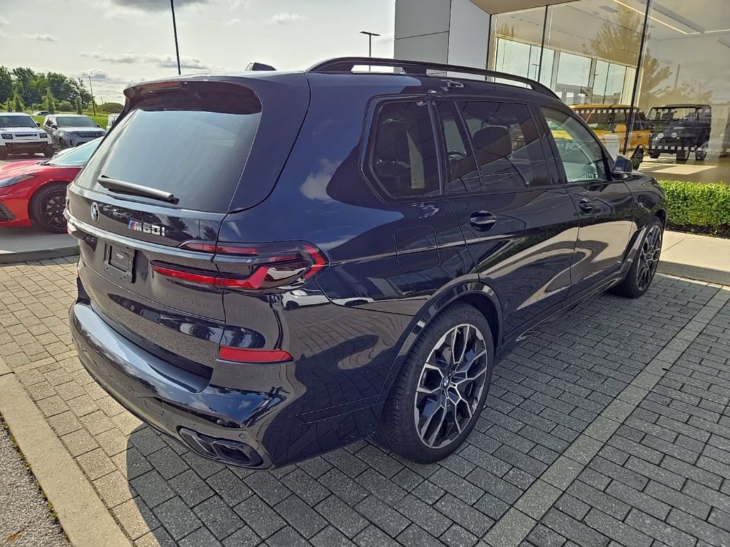 Used 2024 BMW X7 M60i w/ Executive Package AWD/4WD image 5