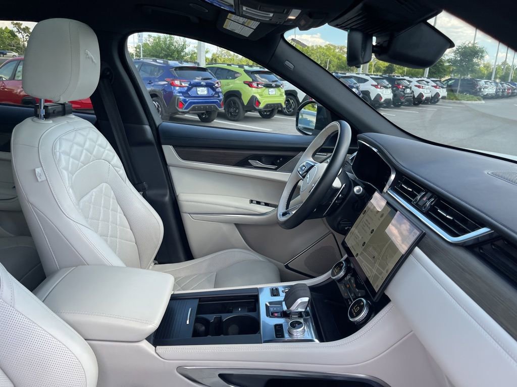 Used 2021 Jaguar F-PACE S image 39