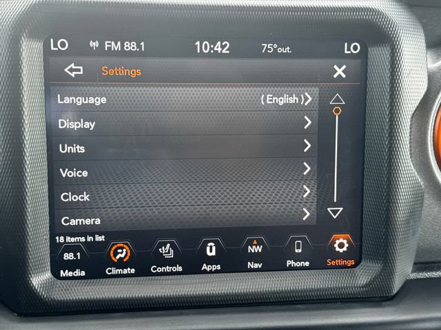 Certified 2022 Jeep Gladiator Mojave w/ Cold Weather Group AWD/4WD image 32