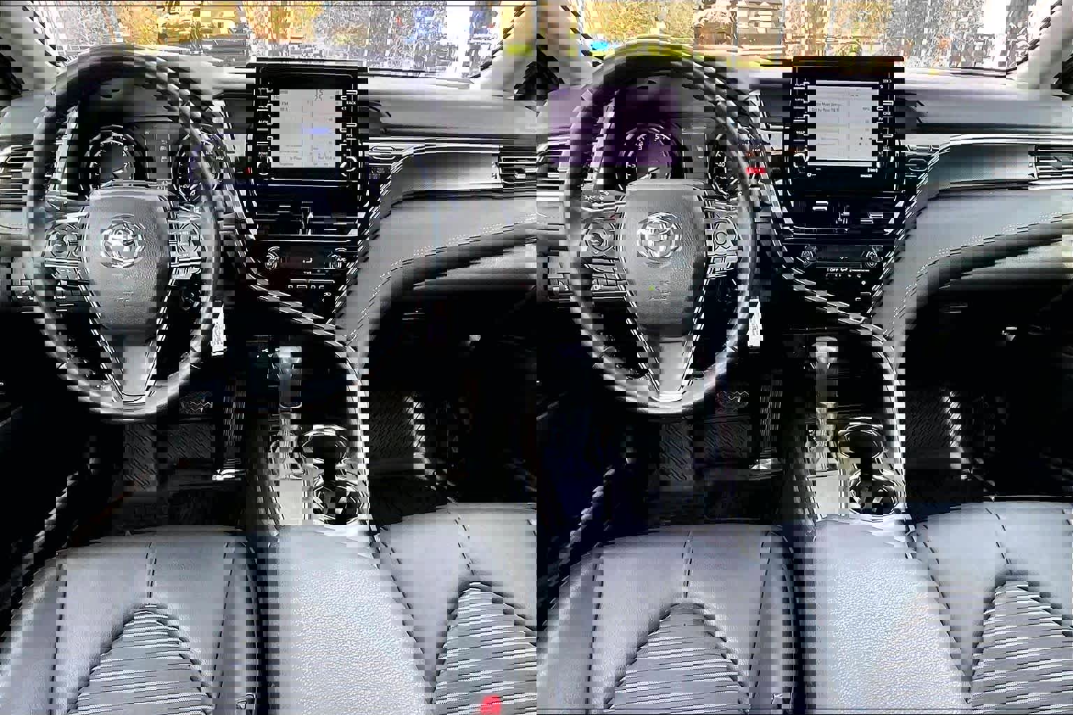 Certified 2021 Toyota Camry SE image 16