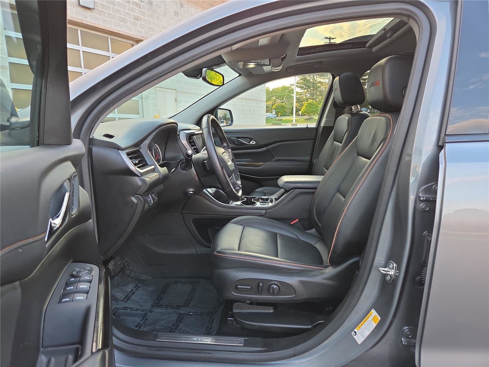 Used 2021 GMC Acadia AT4 w/ Preferred Package AWD/4WD image 12
