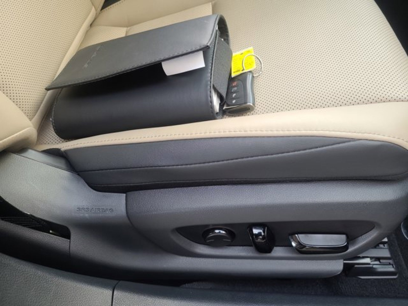 Used 2021 Lexus ES 250 w/ Premium Package image 23