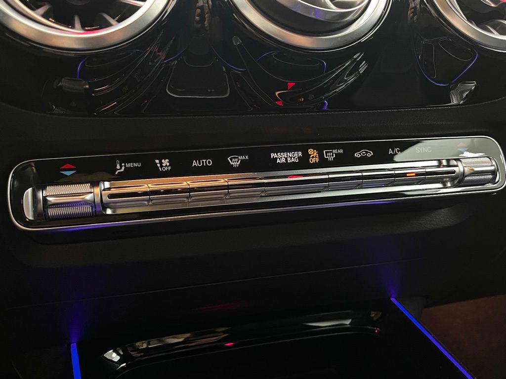 Used 2023 Mercedes-Benz GLA 250 4MATIC image 6