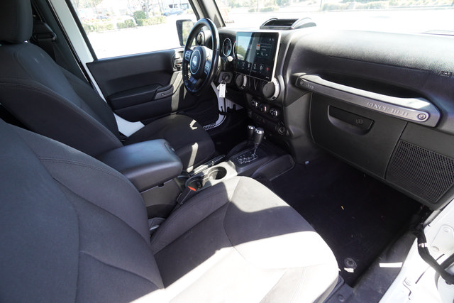 Used 2015 Jeep Wrangler Sport AWD/4WD image 19