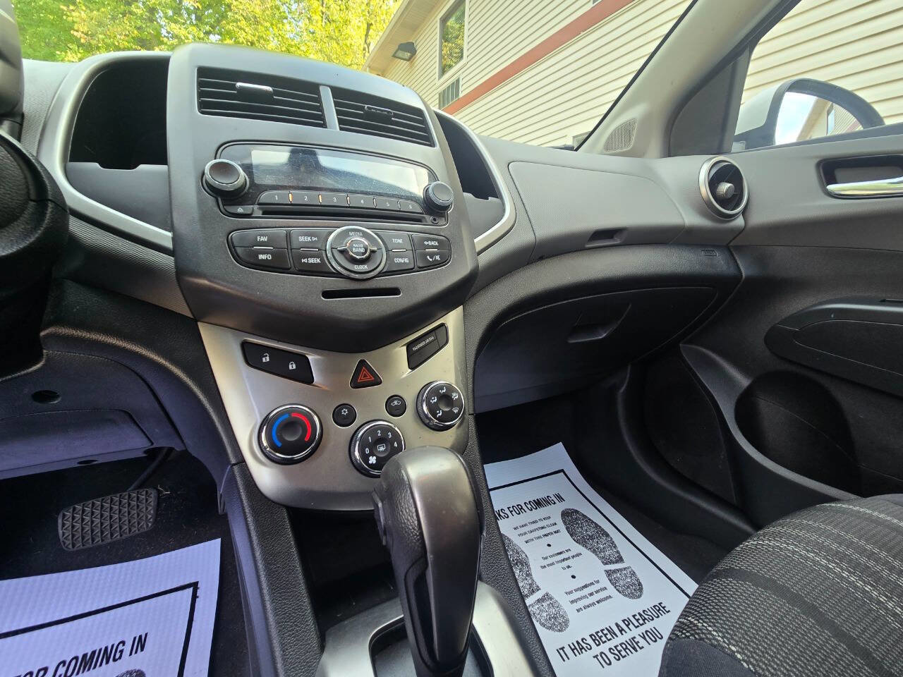 Used 2015 Chevrolet Sonic LT image 22