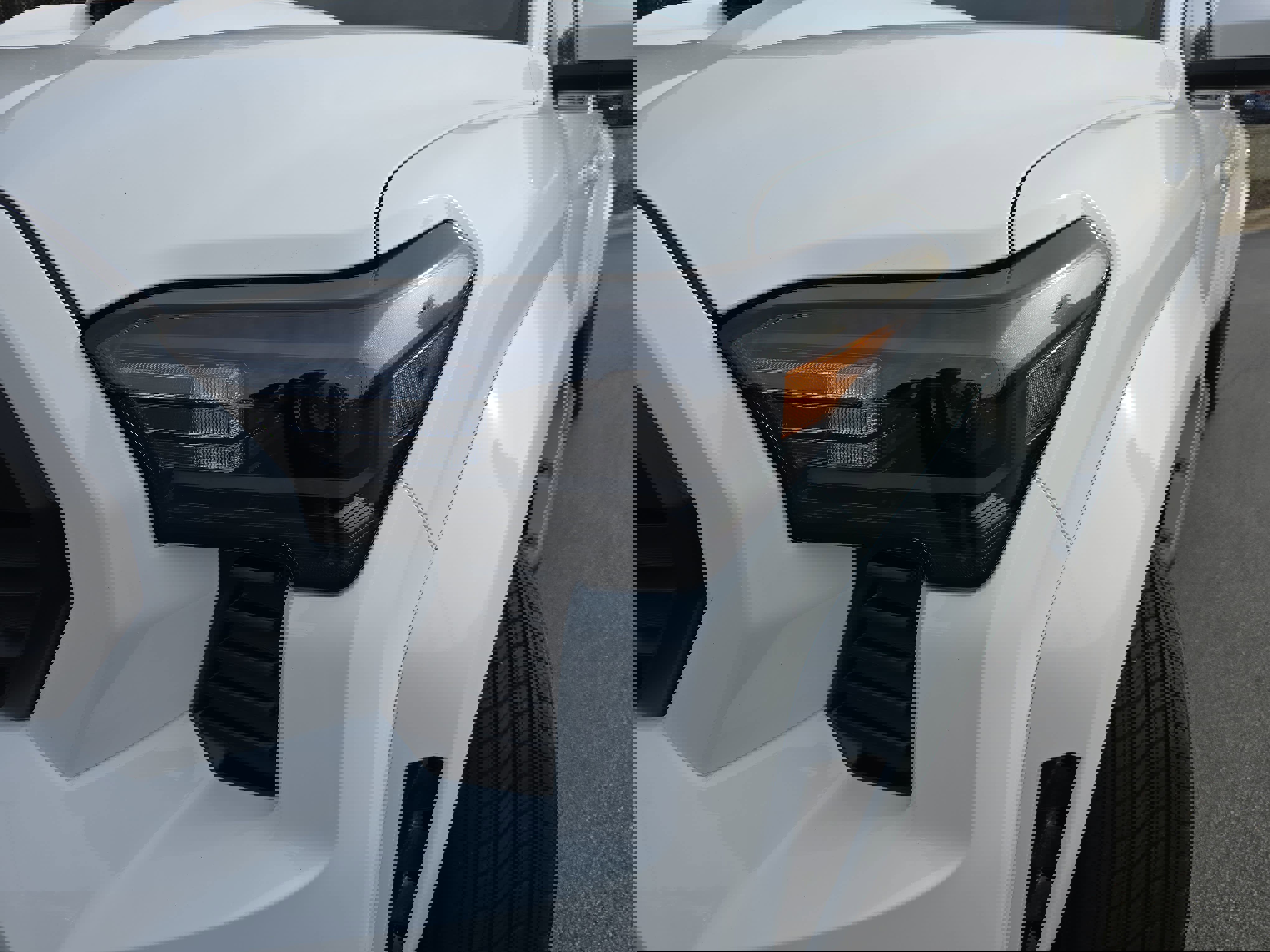 Used 2025 Toyota Tacoma TRD Sport image 33