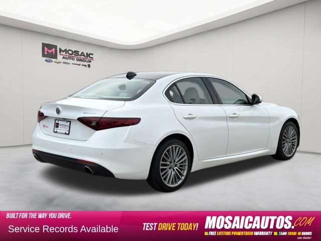Used 2019 Alfa Romeo Giulia Ti w/ Quick Order Package 22X Lusso AWD/4WD image 7