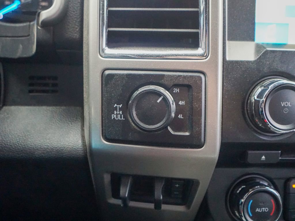 Used 2018 Ford F250 Lariat w/ Lariat Value Package image 24