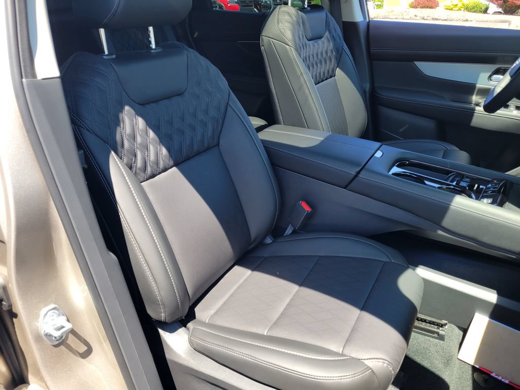 New 2026 Nissan Murano Platinum w/ Cargo Package AWD/4WD image 37
