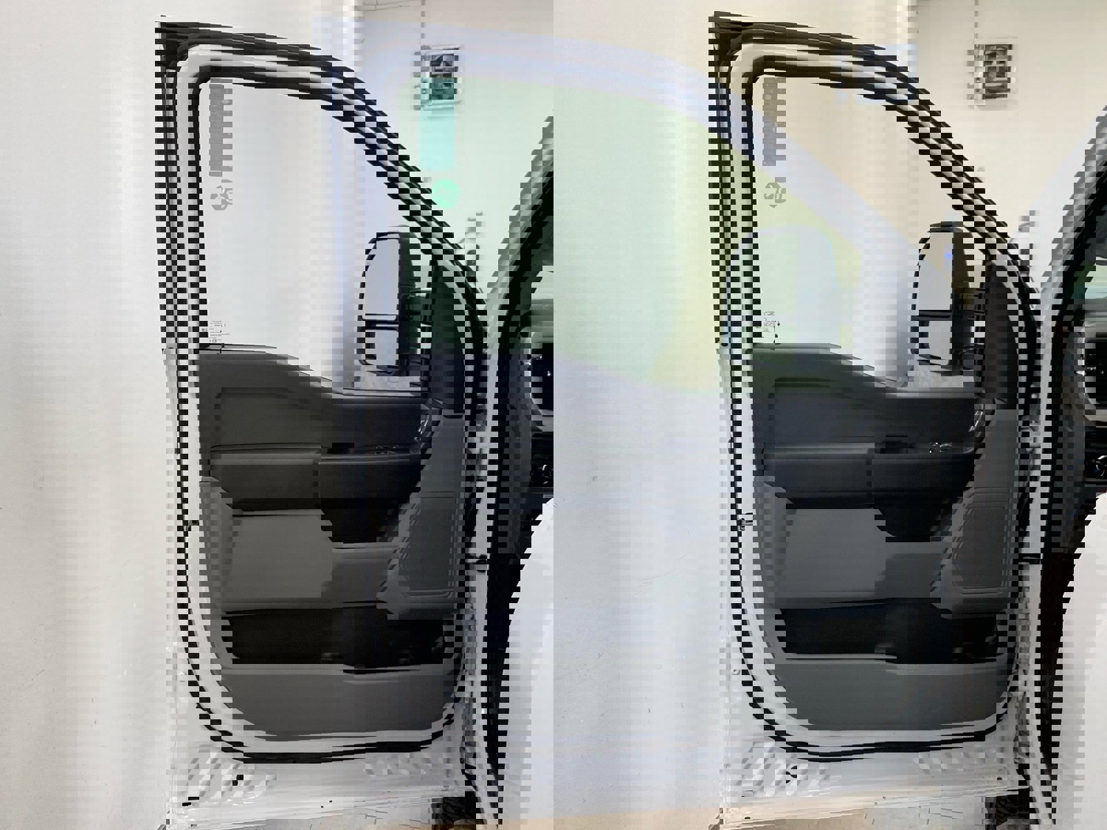 New 2026 Ford F250 XL w/ XL Chrome Package image 11