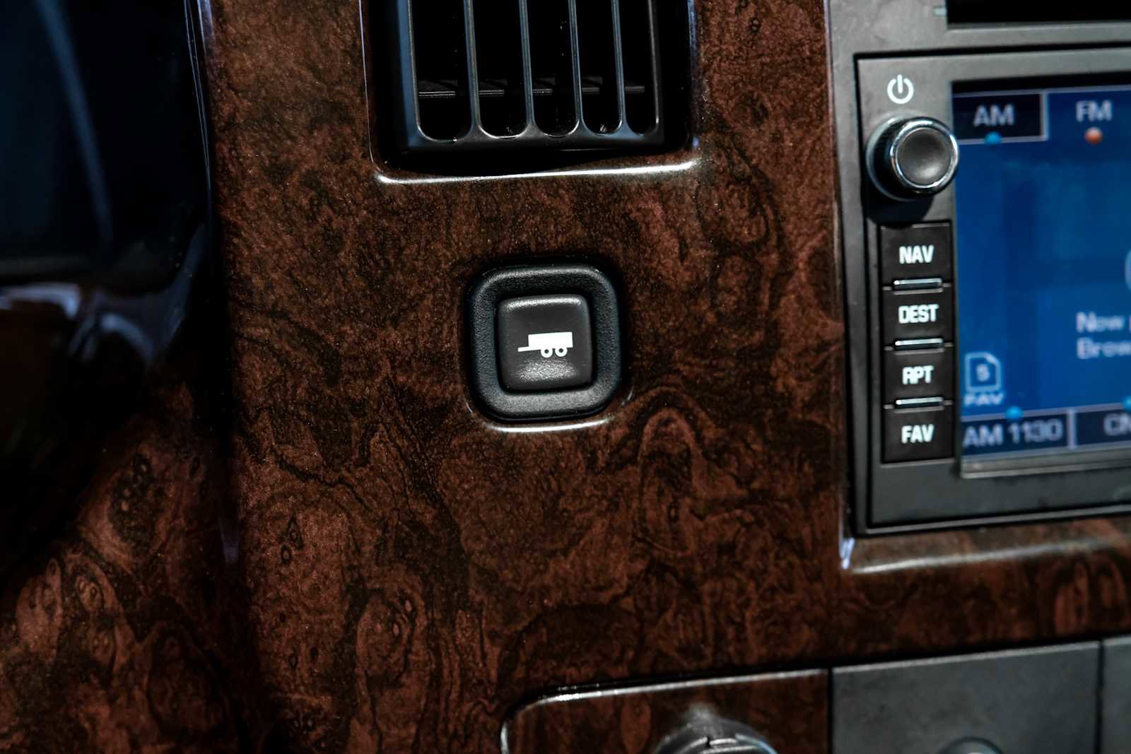 Used 2011 Chevrolet Express 1500 image 23