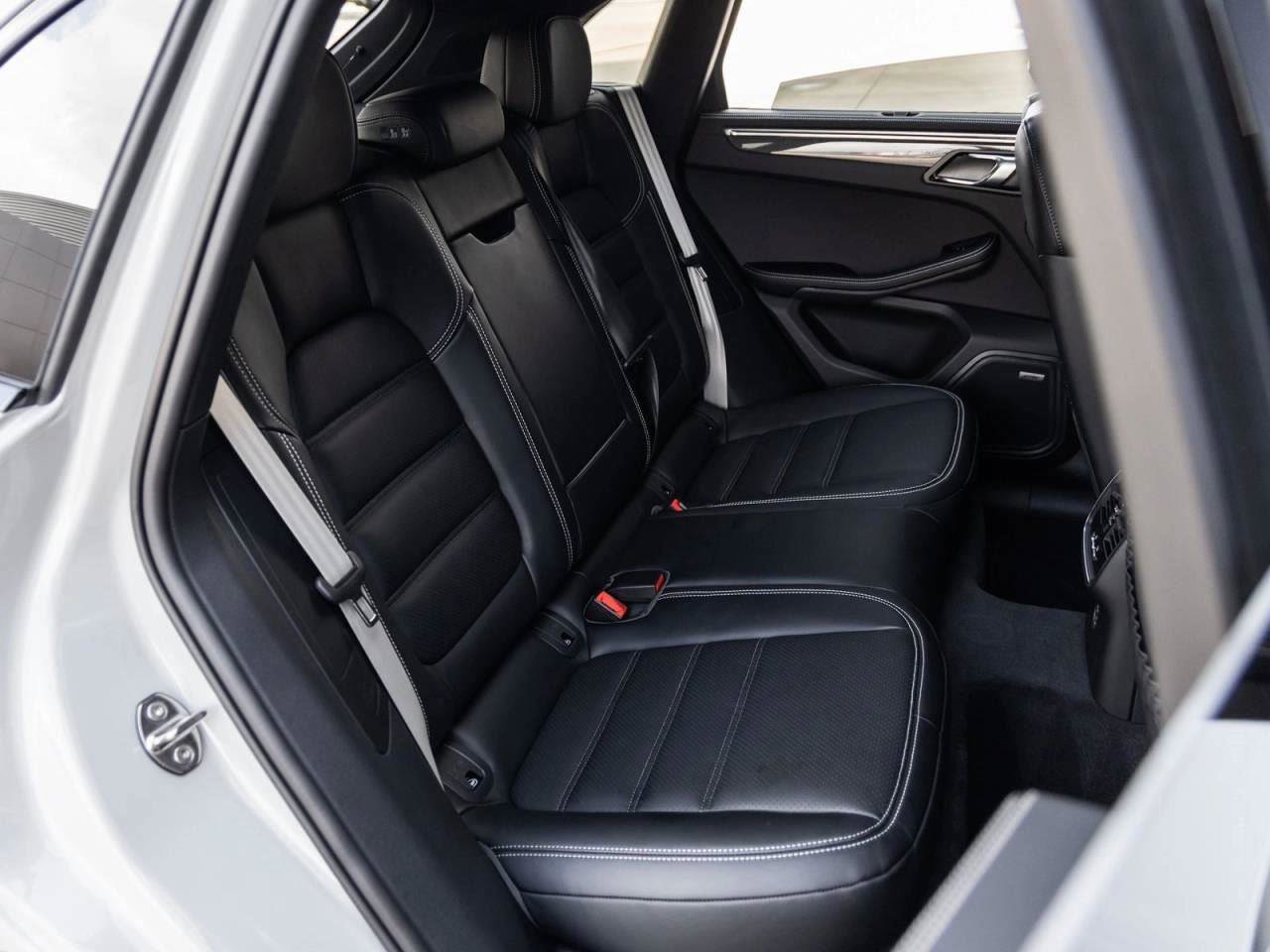 New 2026 Porsche Macan GTS image 92