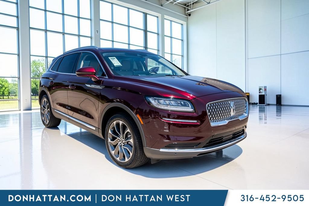 Used 2023 Lincoln Nautilus Reserve w/ Equipment Group 201A AWD/4WD image 34