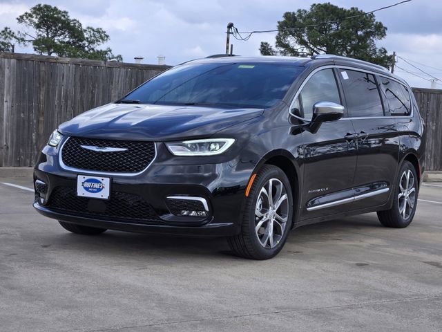 New 2026 Chrysler Pacifica Pinnacle FWD image 2