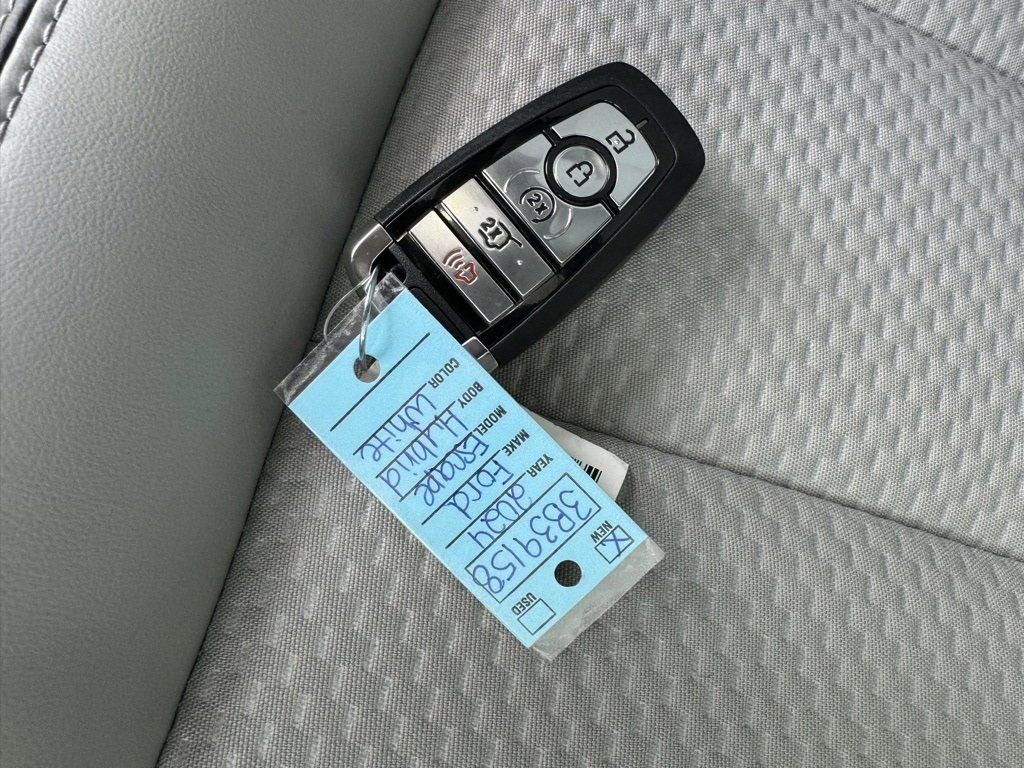 Certified 2024 Ford Escape SE image 25