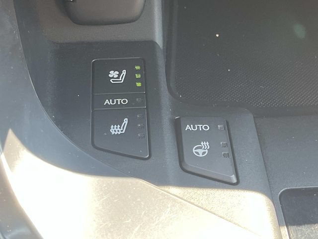 Used 2025 Lexus LX 600 4WD w/ Accessory Package (2T) image 43