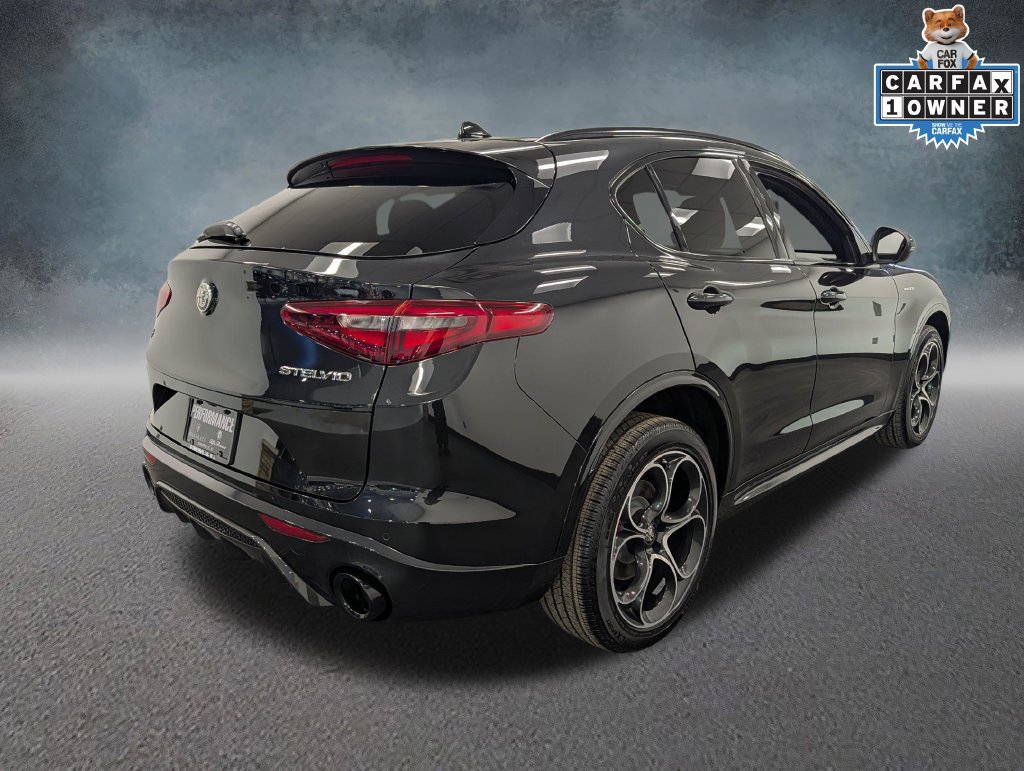 Used 2023 Alfa Romeo Stelvio Veloce AWD/4WD image 6