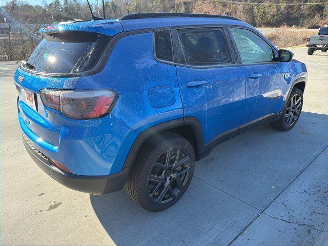 New 2026 Jeep Compass Latitude AWD/4WD image 3