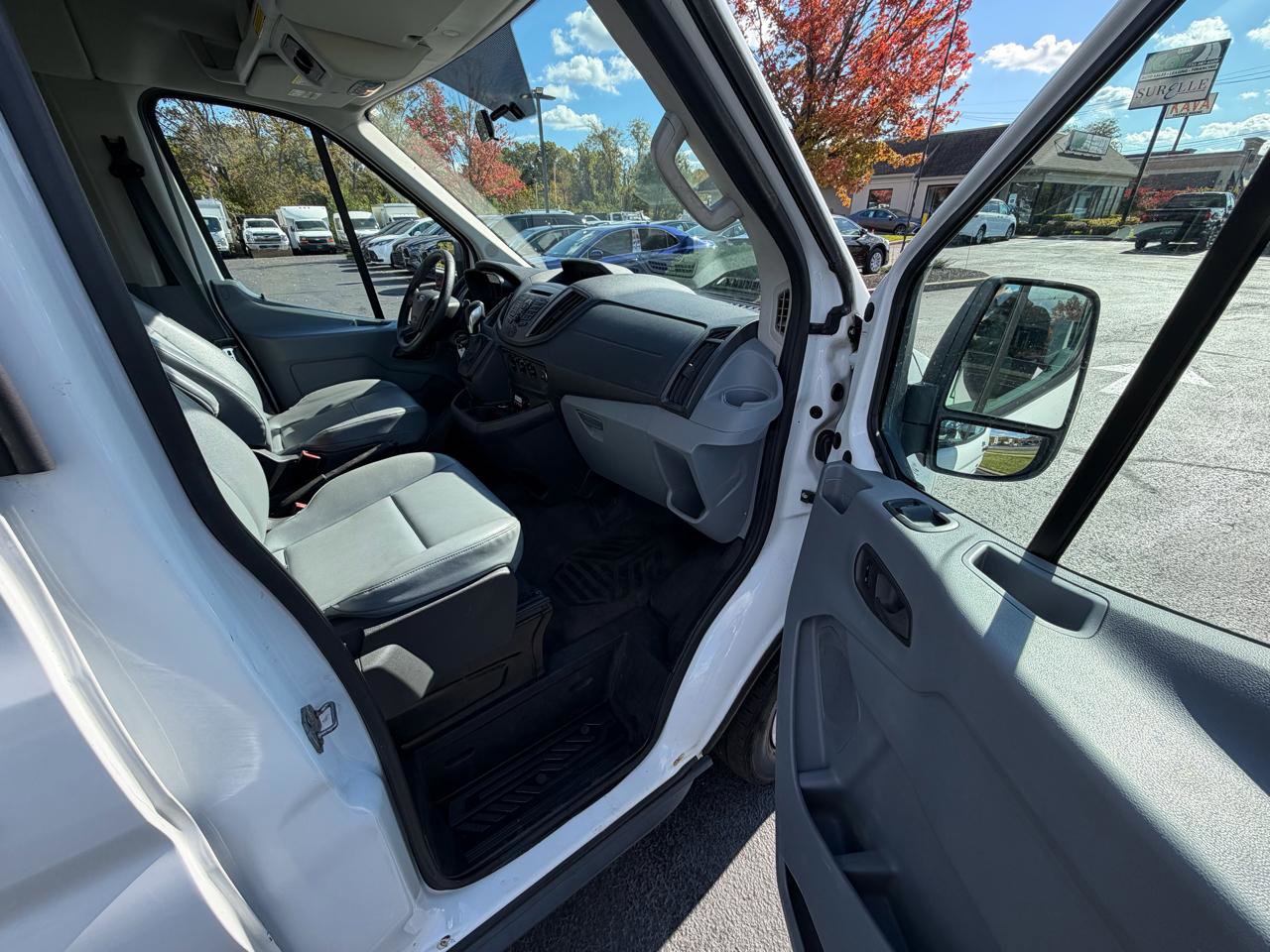 Used 2016 Ford Transit 350 XL RWD image 40