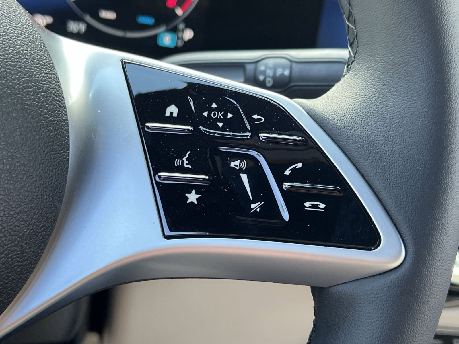 New 2026 Mercedes-Benz GLB 250 4MATIC image 37