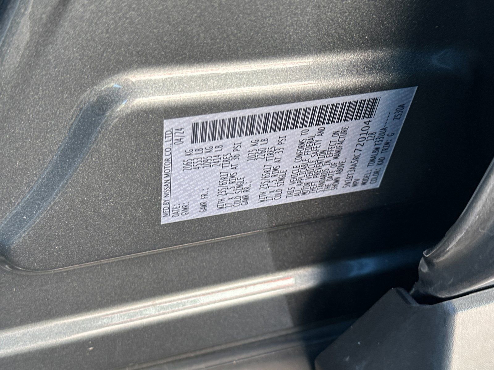 Used 2024 Nissan Rogue S image 25