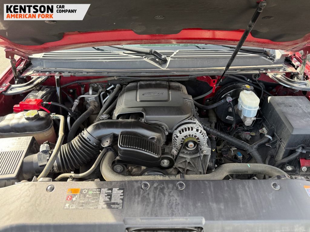 Used 2014 Cadillac Escalade Luxury image 16