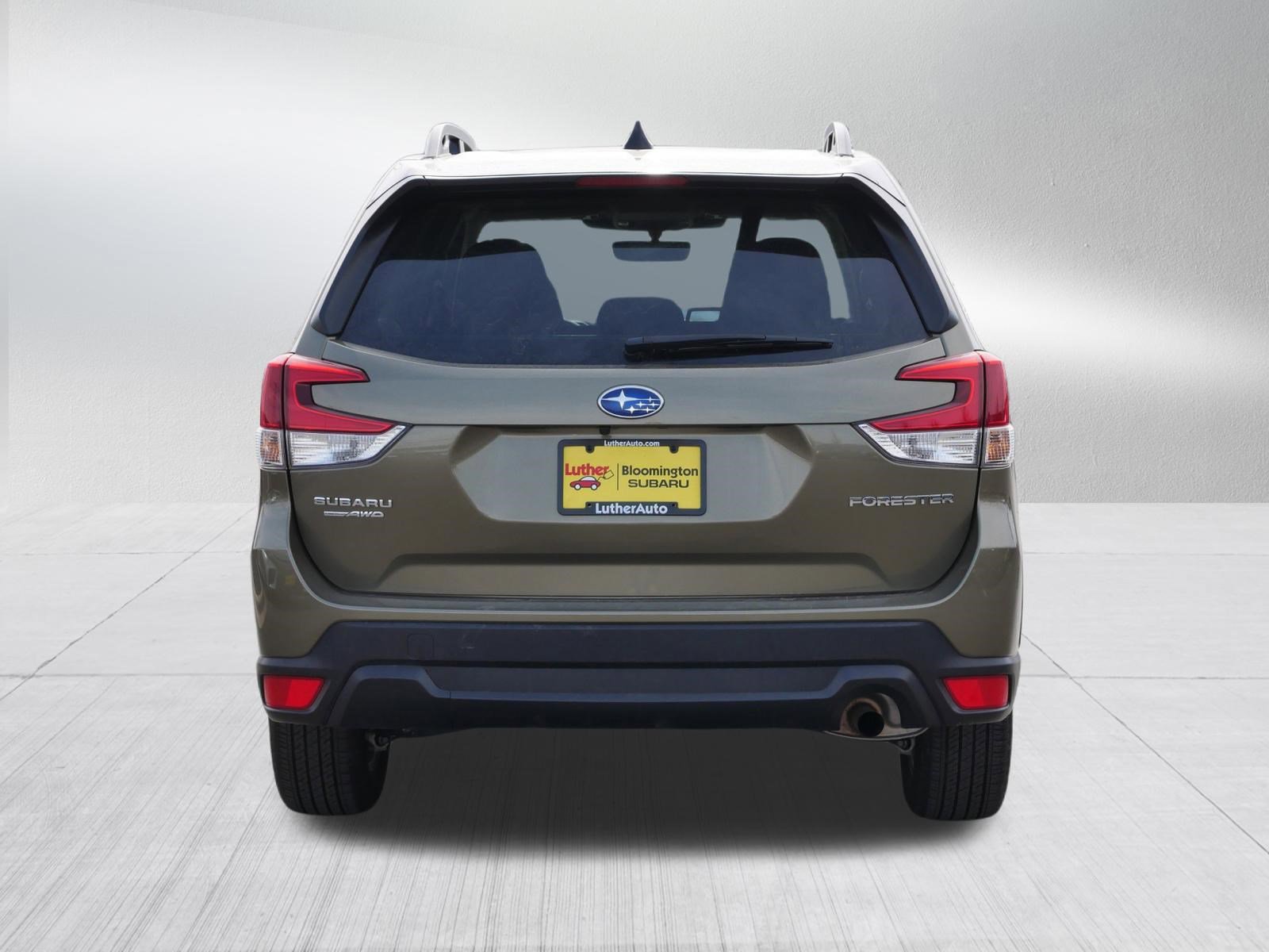 Used 2024 Subaru Forester Premium image 6