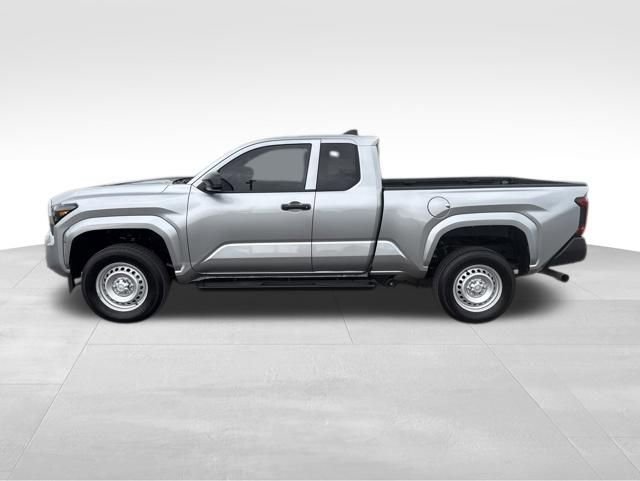 Used 2025 Toyota Tacoma SR w/ Towing Package RWD image 2